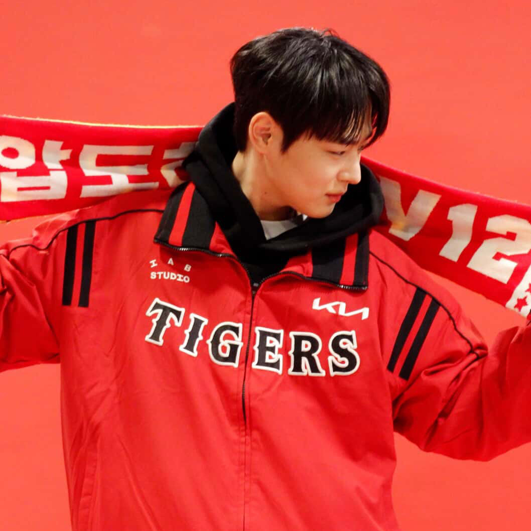 Recent activity shot of Choi Byungchan