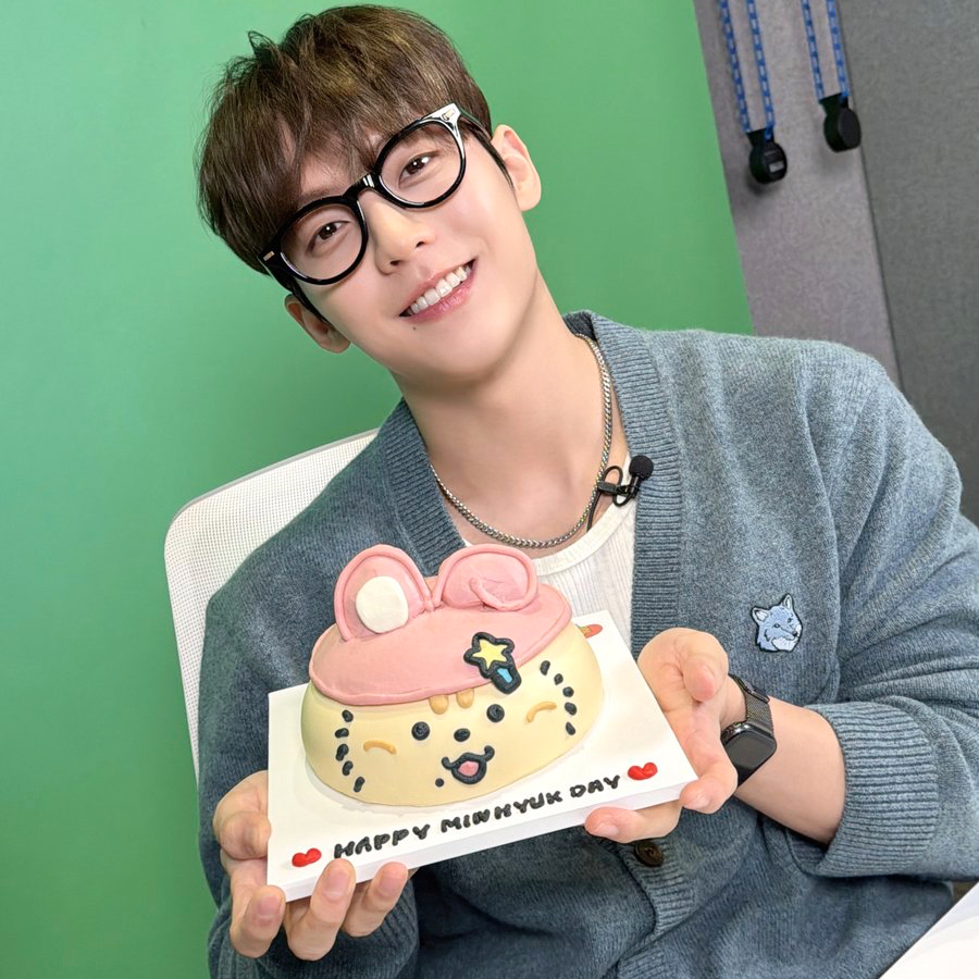 Latest photo of Lee Minhyuk (BTOB)