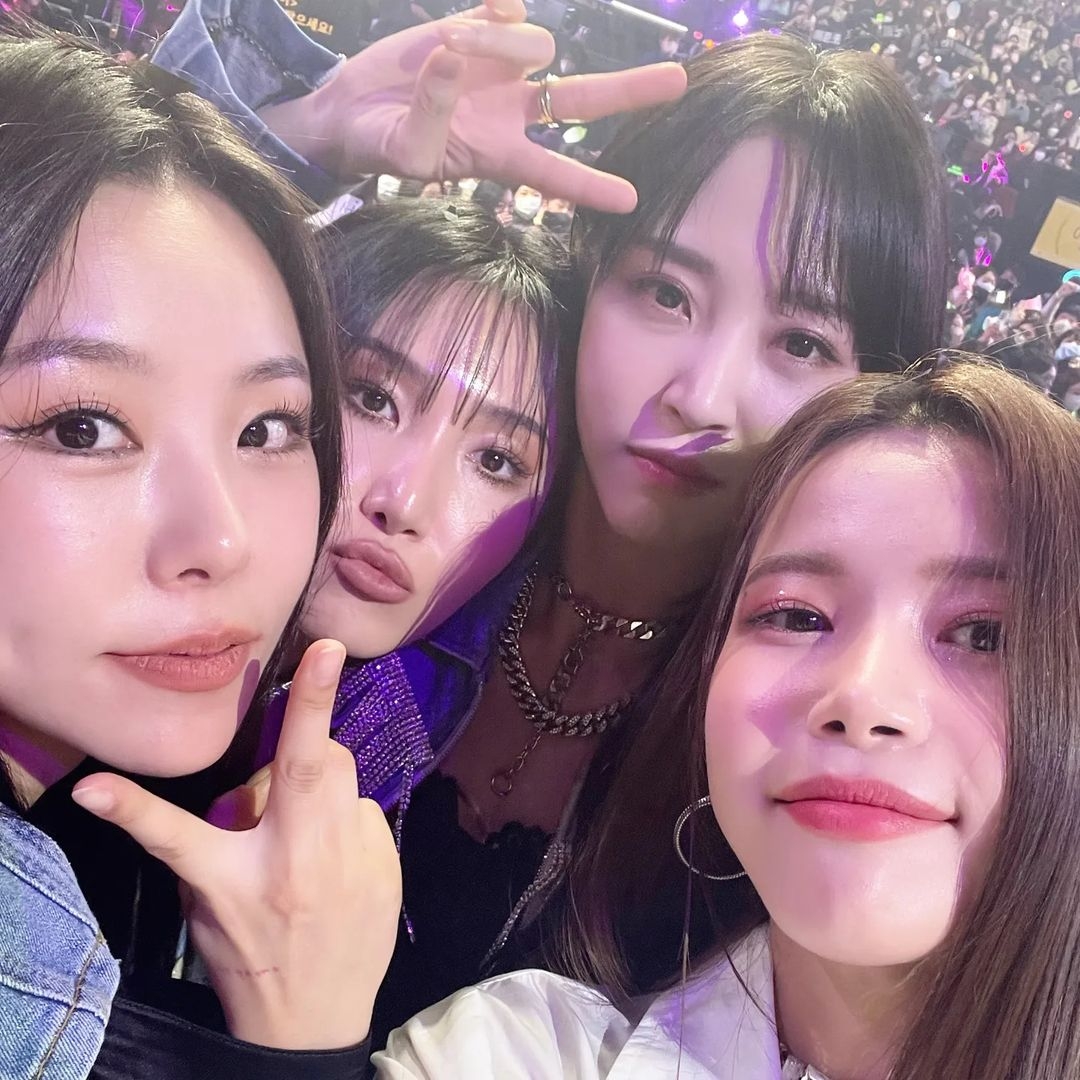 A moment captured by MAMAMOO's fan