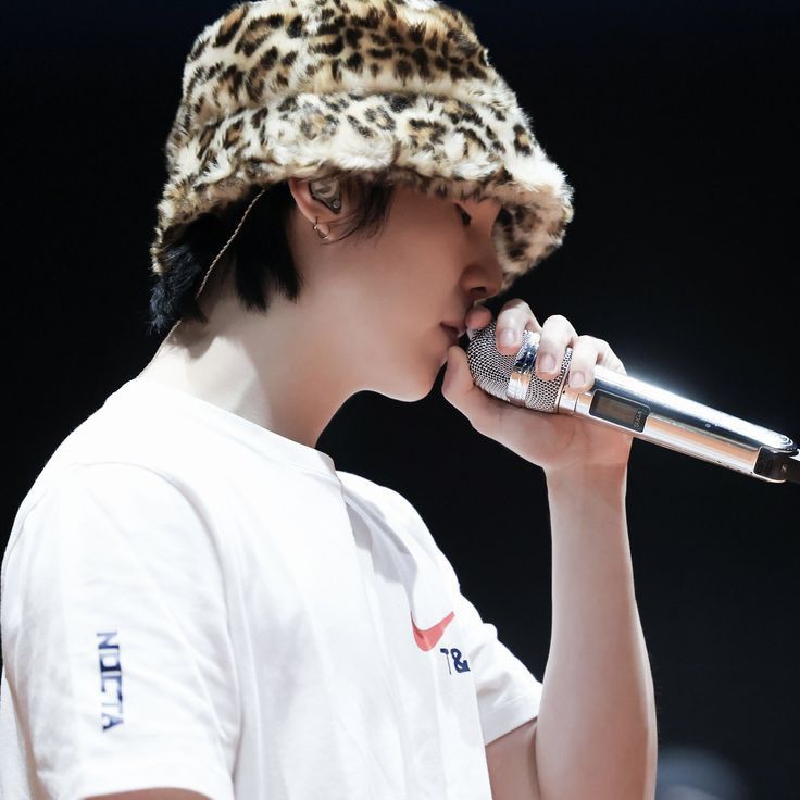 Latest photo of SUGA (BTS)