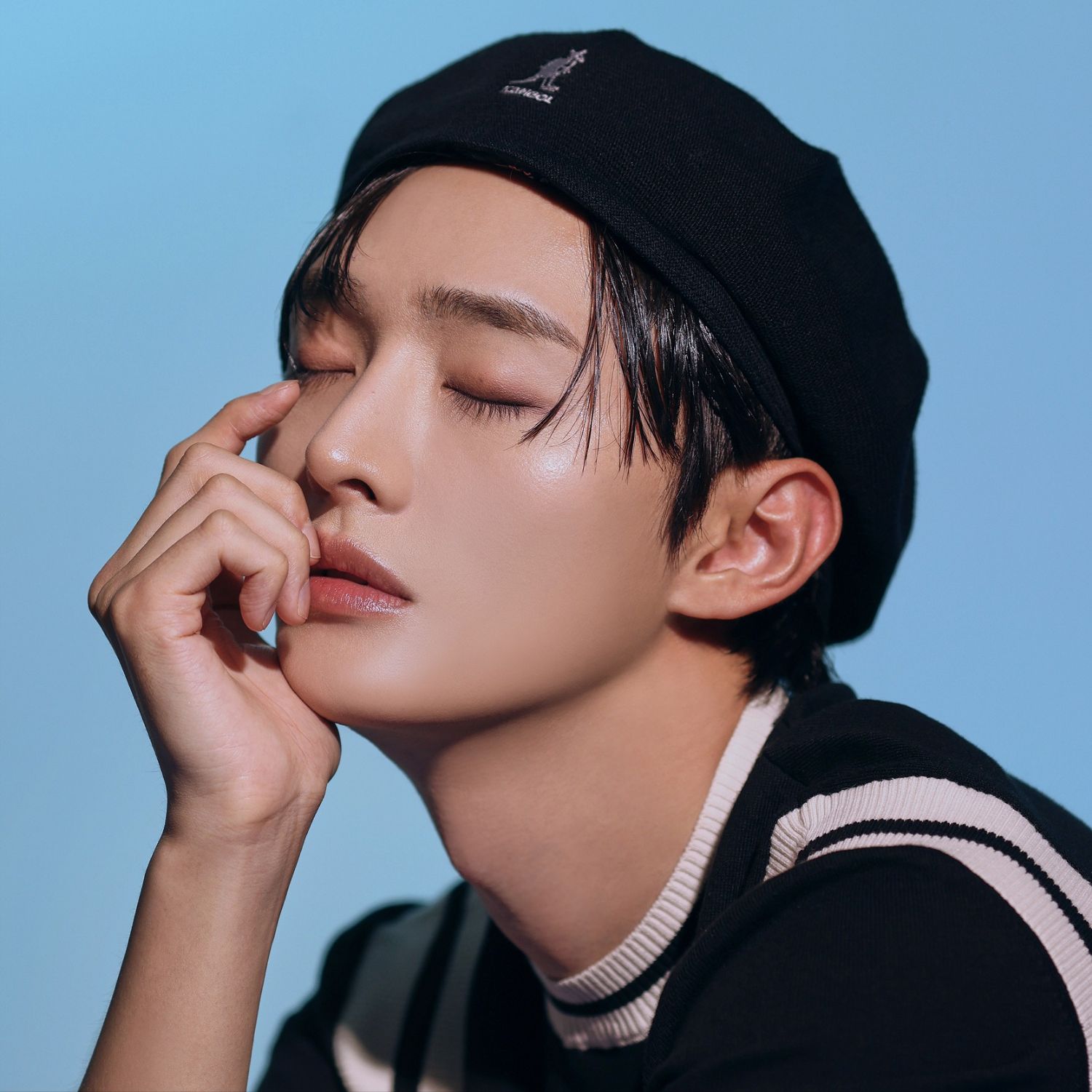 Behind-the-scenes cut of Yoon Jisung