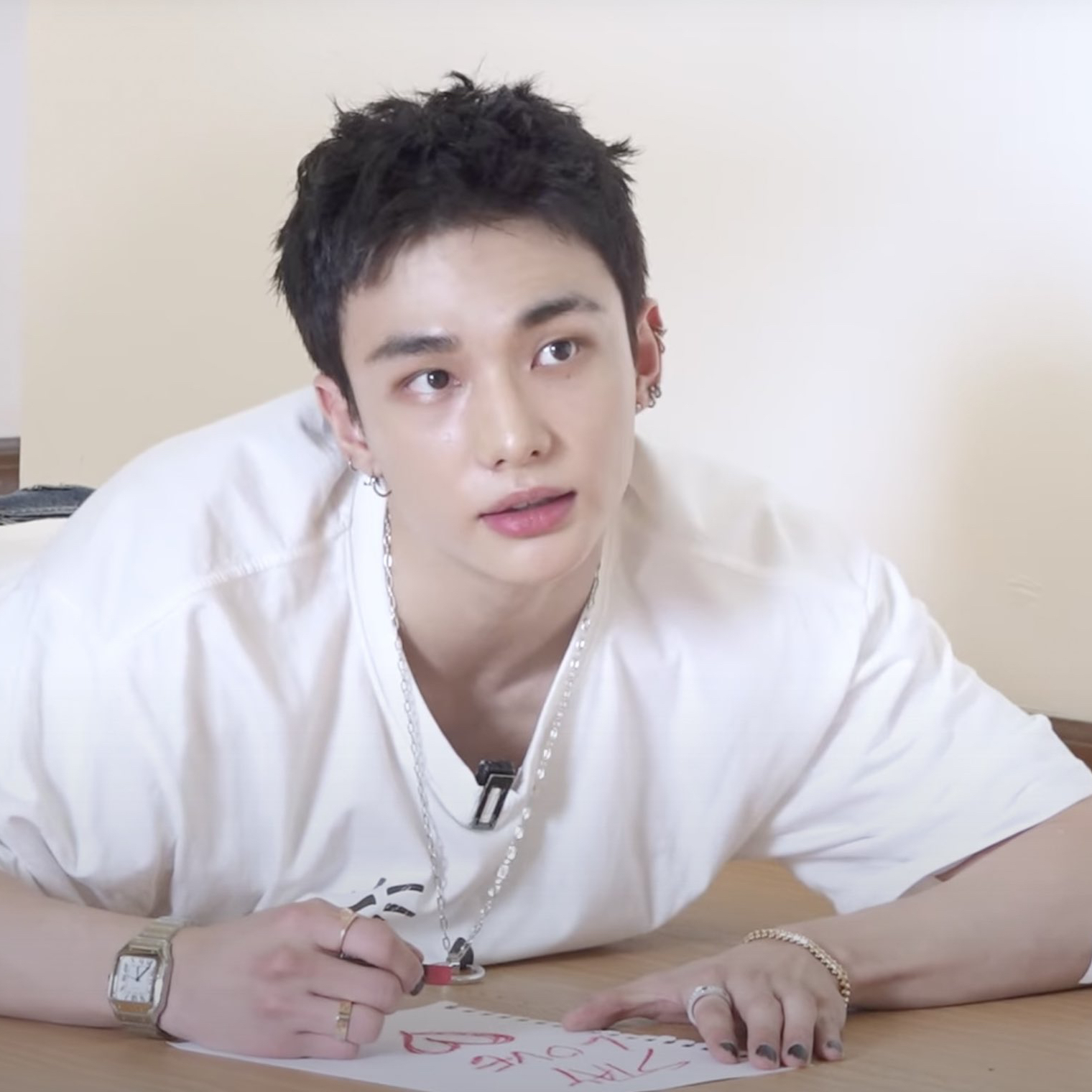 Potret di balik layar Hyunjin (Stray Kids)