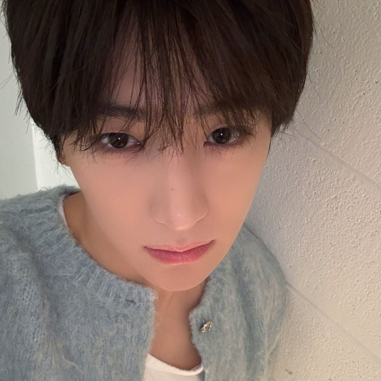 賢在 (THE BOYZ)的最新照片