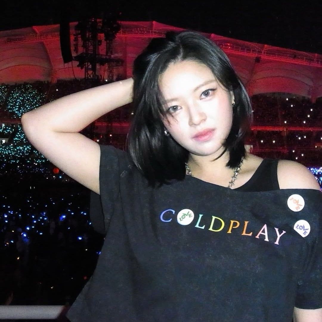 Recent activity shot of Jeongyeon (TWICE)