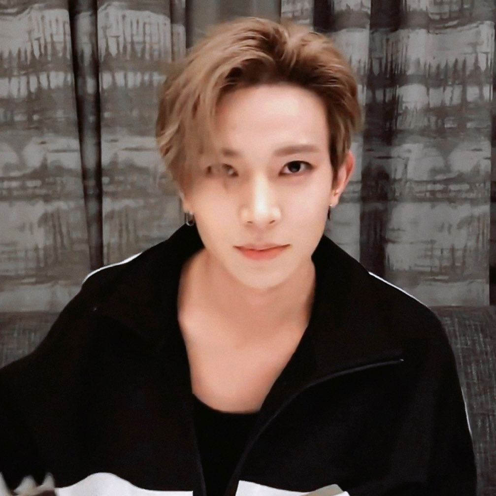 Recent activity shot of Heeseung (ENHYPEN)