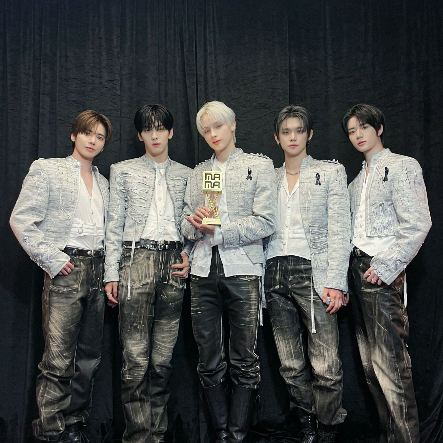 투모로우바이투게더 최근 활동샷