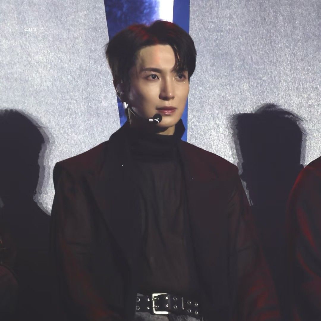 Behind-the-scenes cut of Leeteuk (Super Junior)