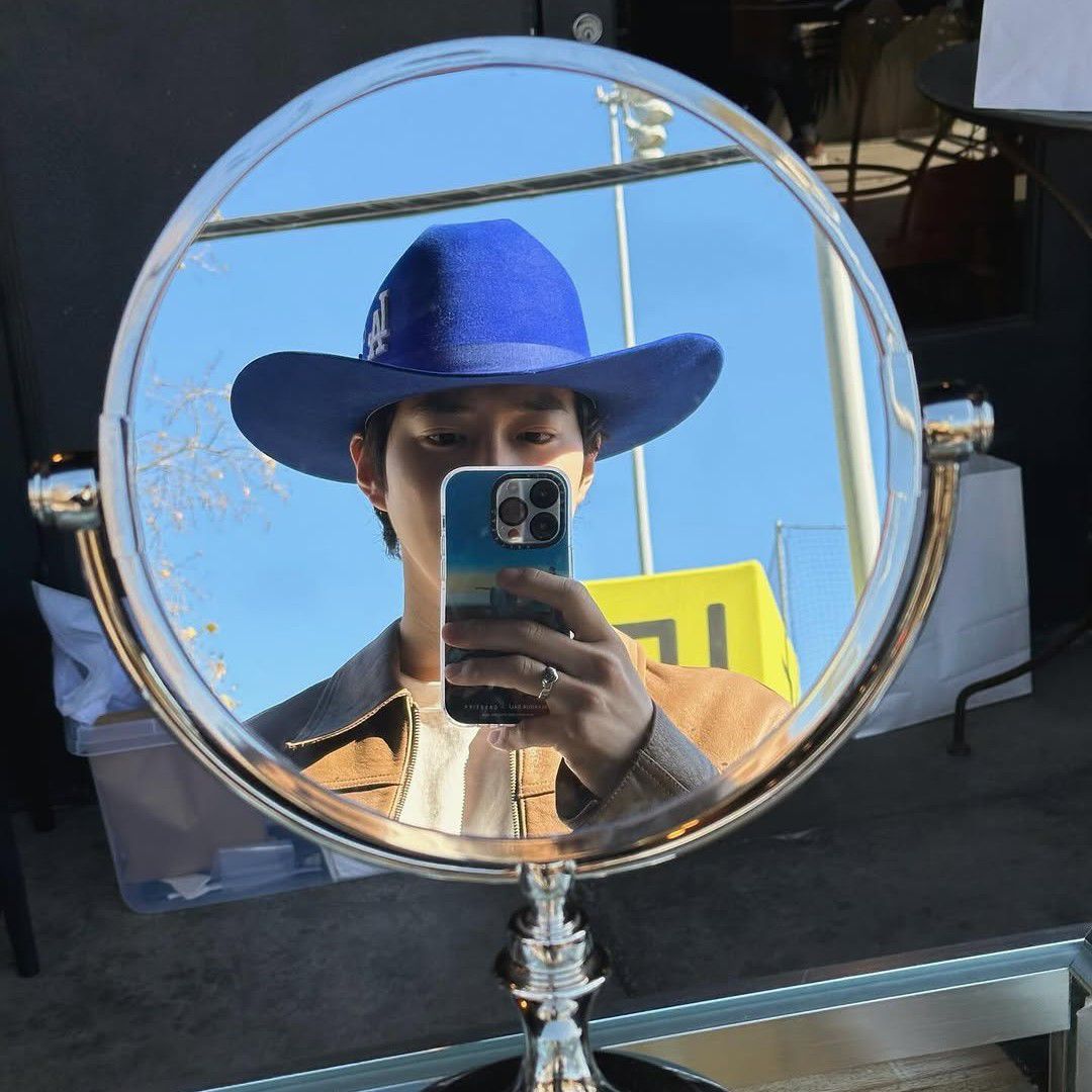 A moment captured by Suho (EXO)'s fan