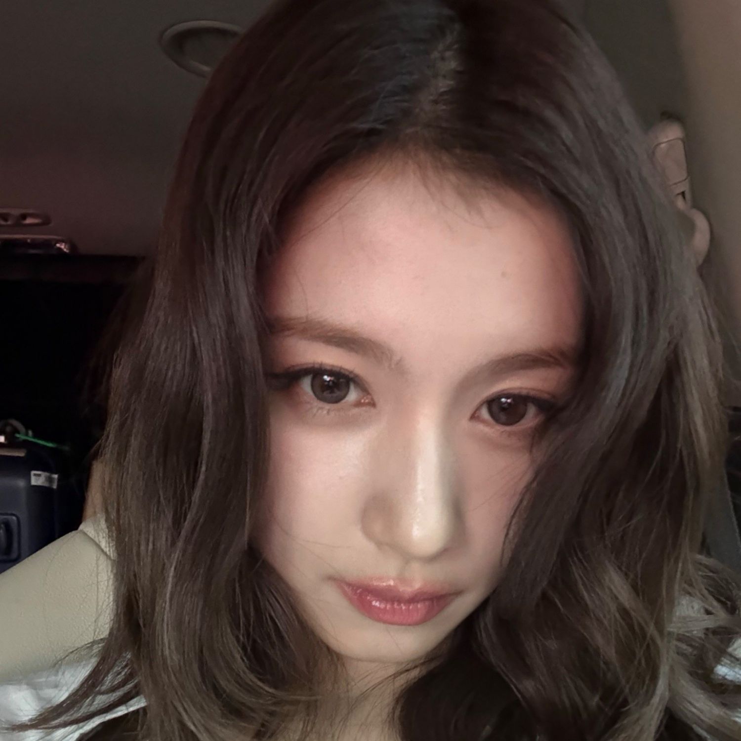 Behind-the-scenes cut of Sana (TWICE)