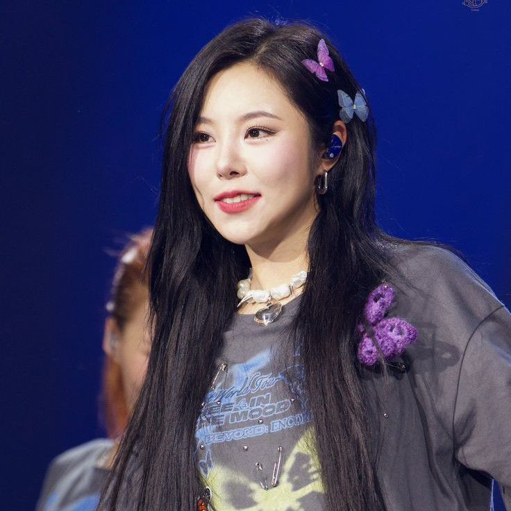 Recent activity shot of Wheein (MAMAMOO)
