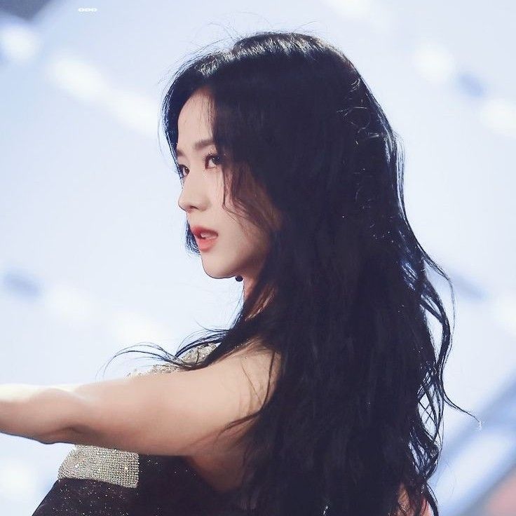 ジス (BLACKPINK)の最新写真