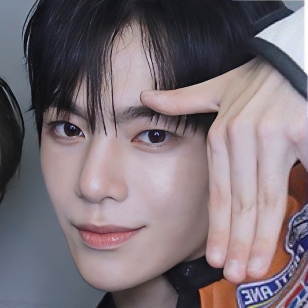 A moment captured by Park Donggyu's fan