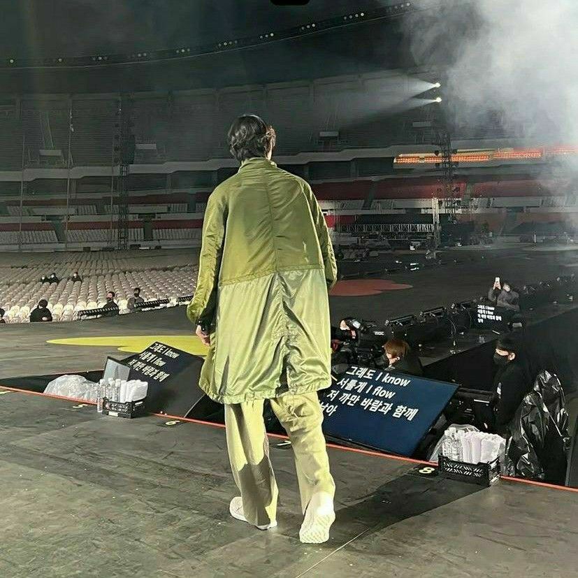 A moment captured by V (BTS)'s fan