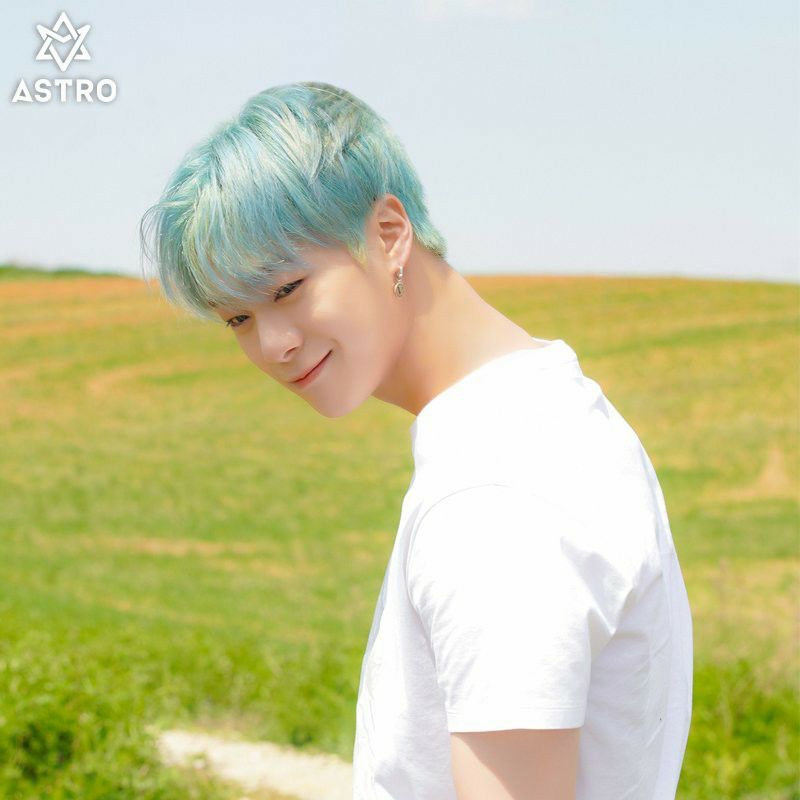 A moment captured by Moonbin (ASTRO)'s fan