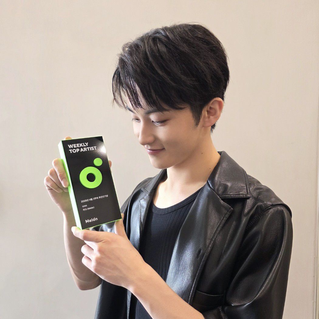 Latest photo of Mark (NCT 127, NCT DREAM)
