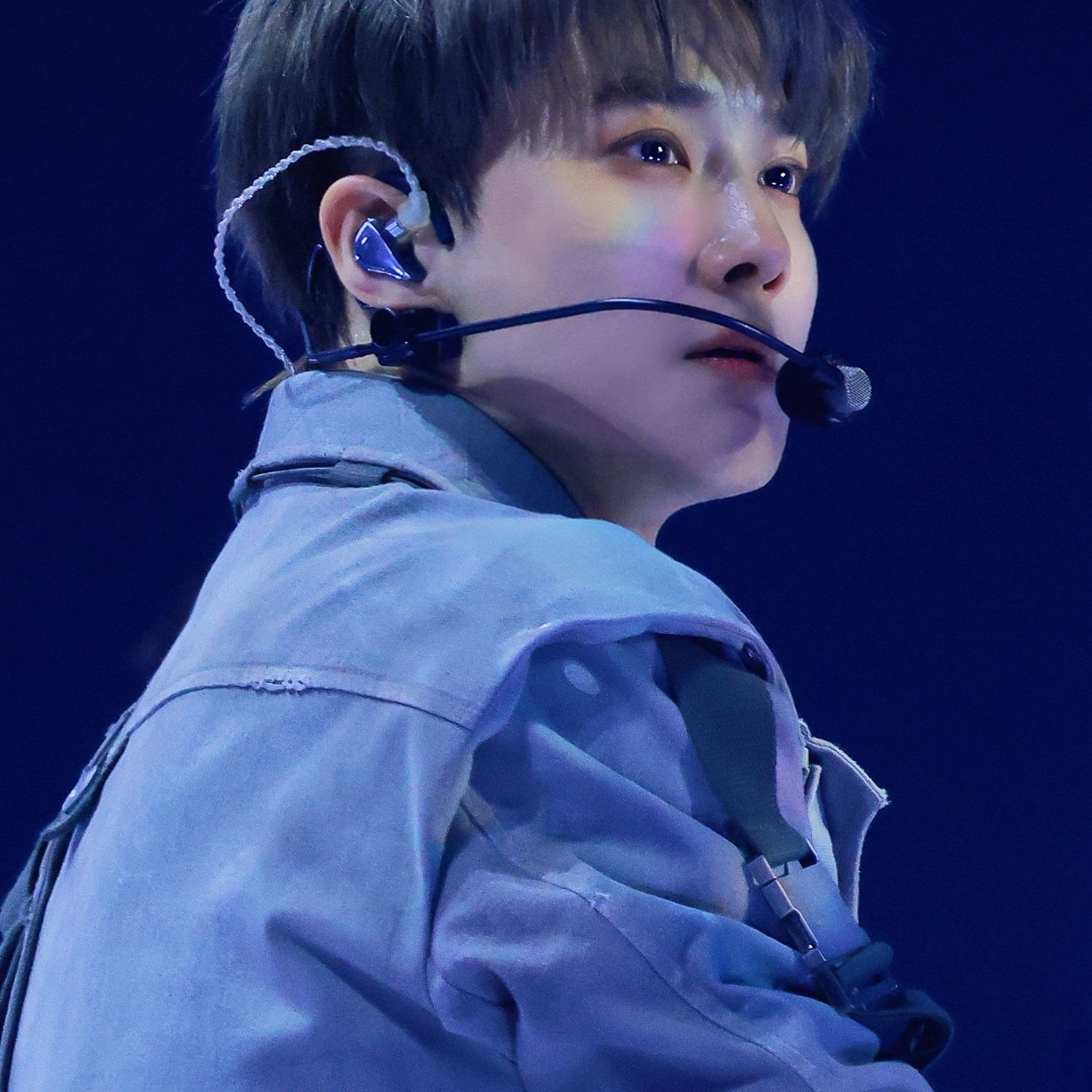 Behind-the-scenes cut of Suho (EXO)