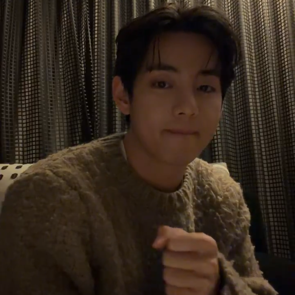 V (BTS)の最新写真