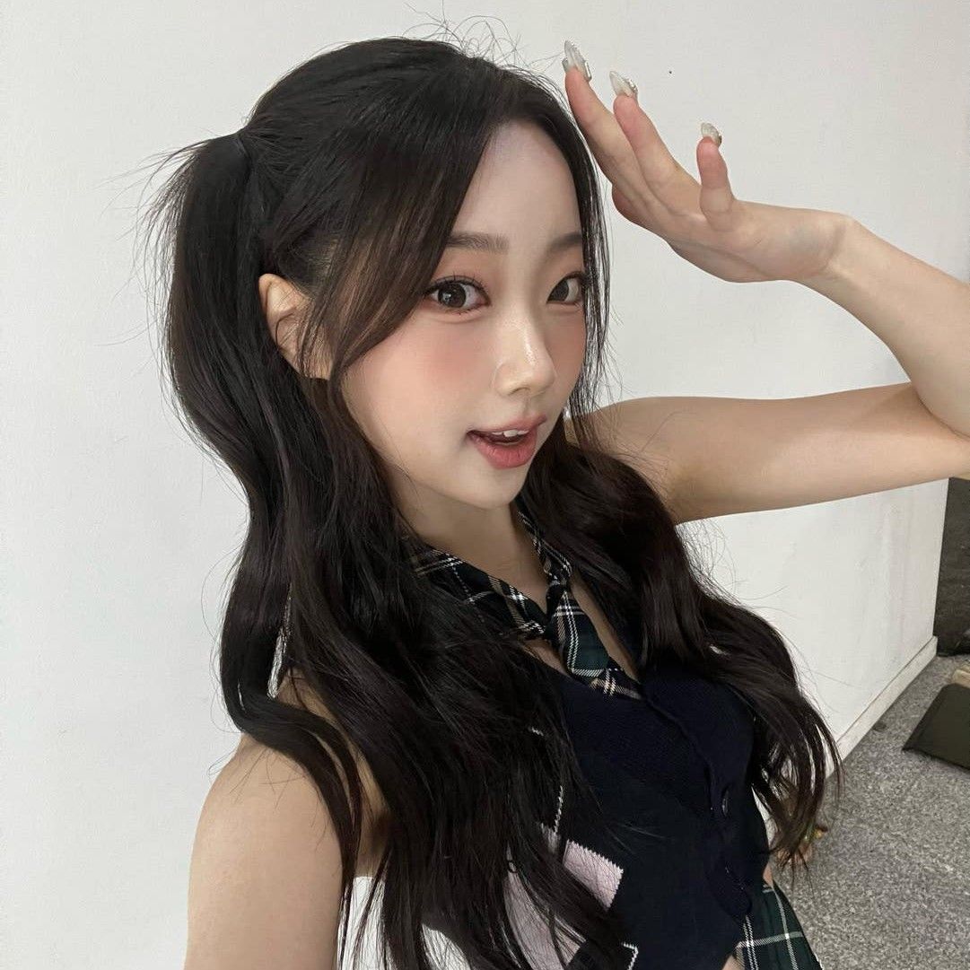 Latest photo of SECRET NUMBER