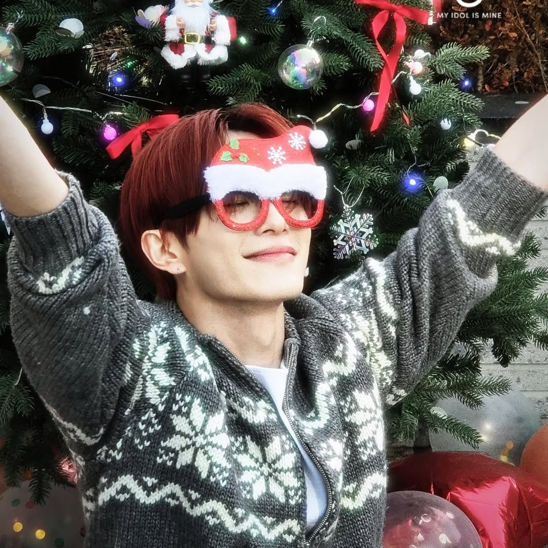 Recent activity shot of Kangmin (VERIVERY)