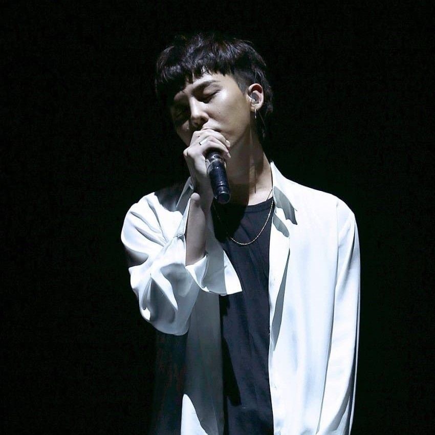 Recent activity shot of G-DRAGON (BIGBANG)