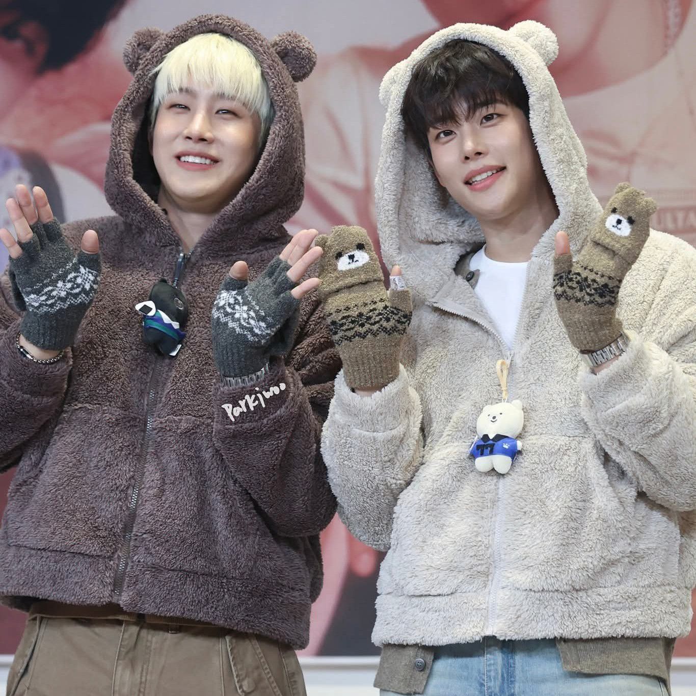 Latest photo of Jinjin (ASTRO)