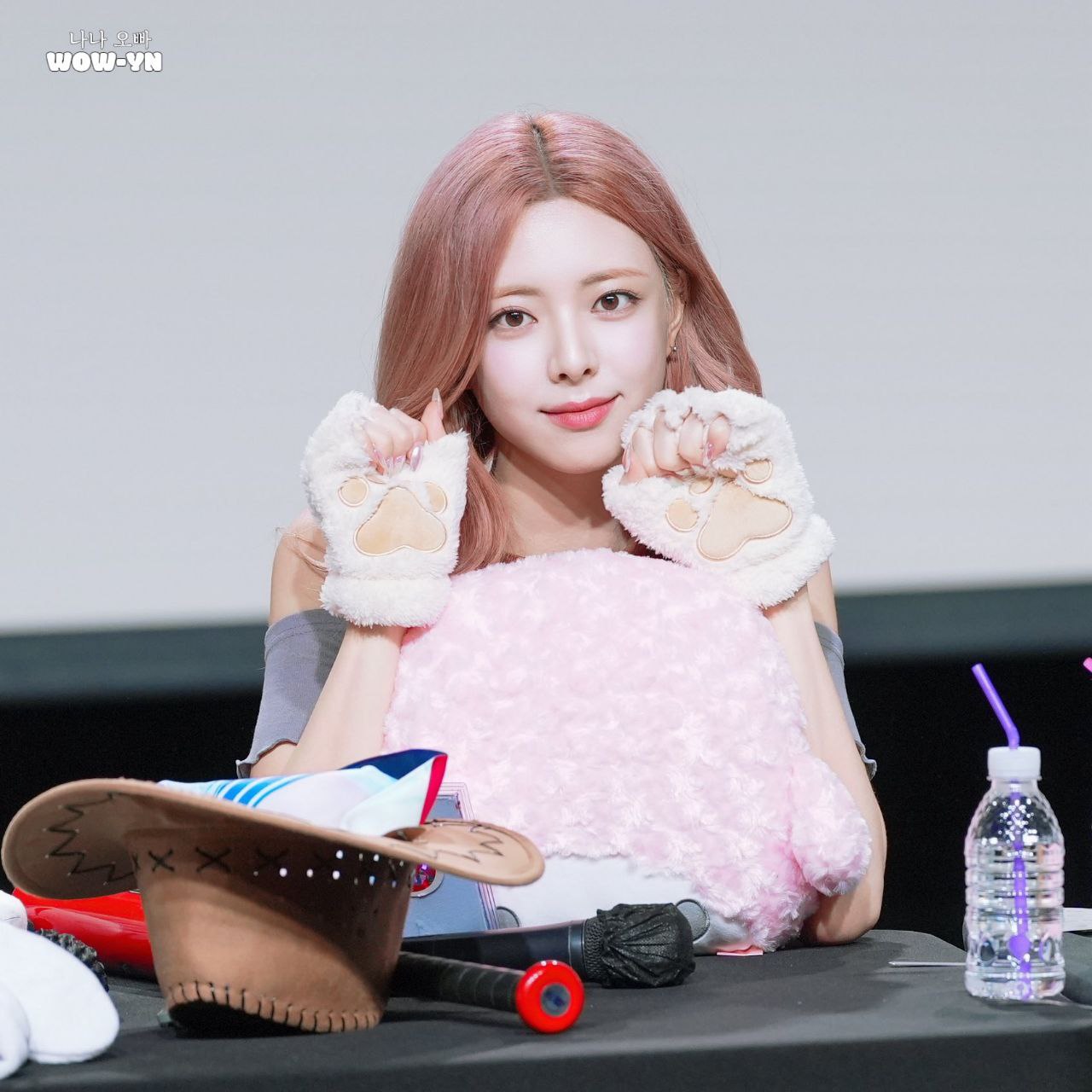 Latest photo of Yuna (ITZY)
