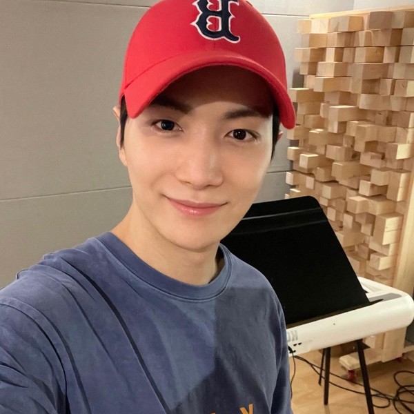 Signature photo of Kim Jonghyeon capturing their charm