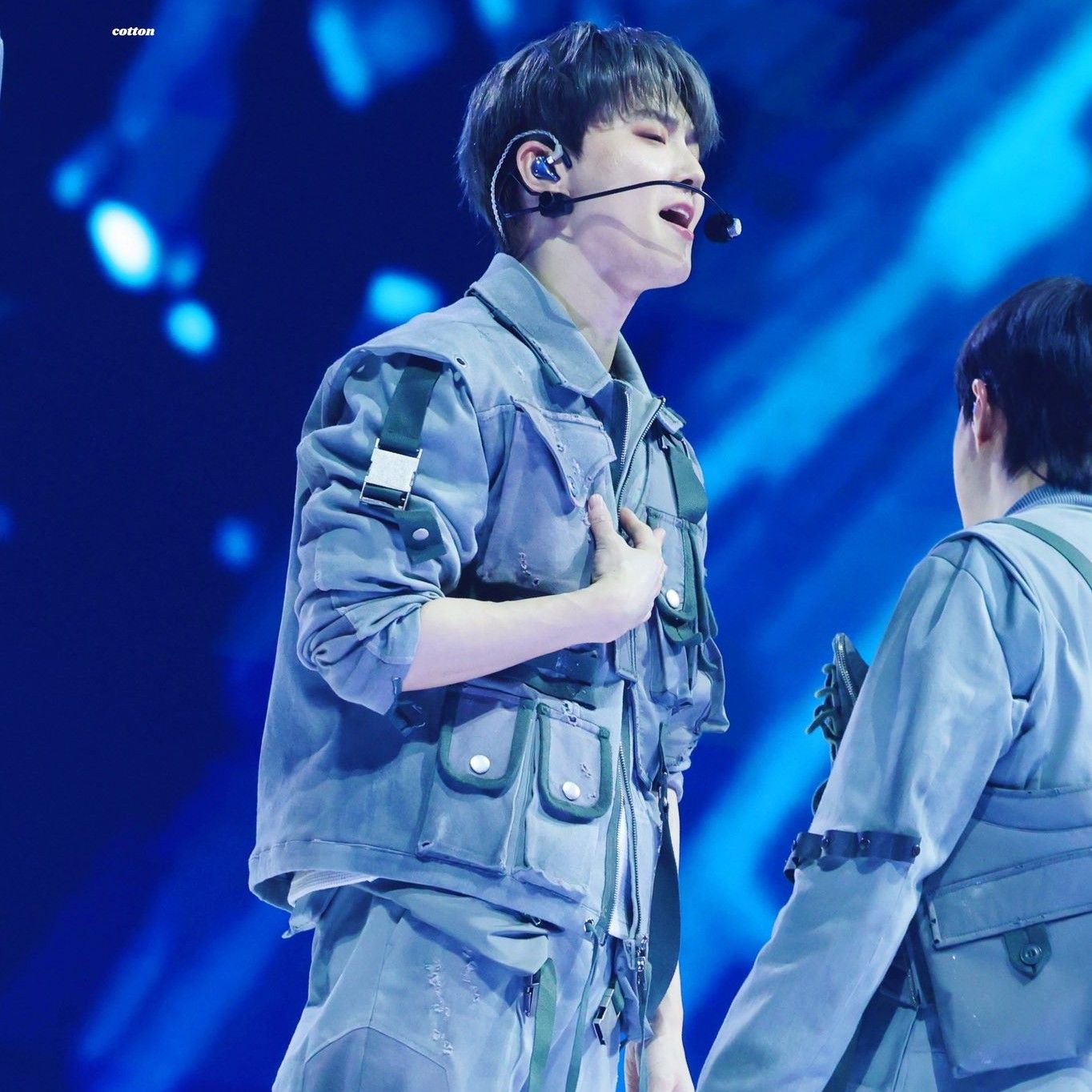 A moment captured by Suho (EXO)'s fan