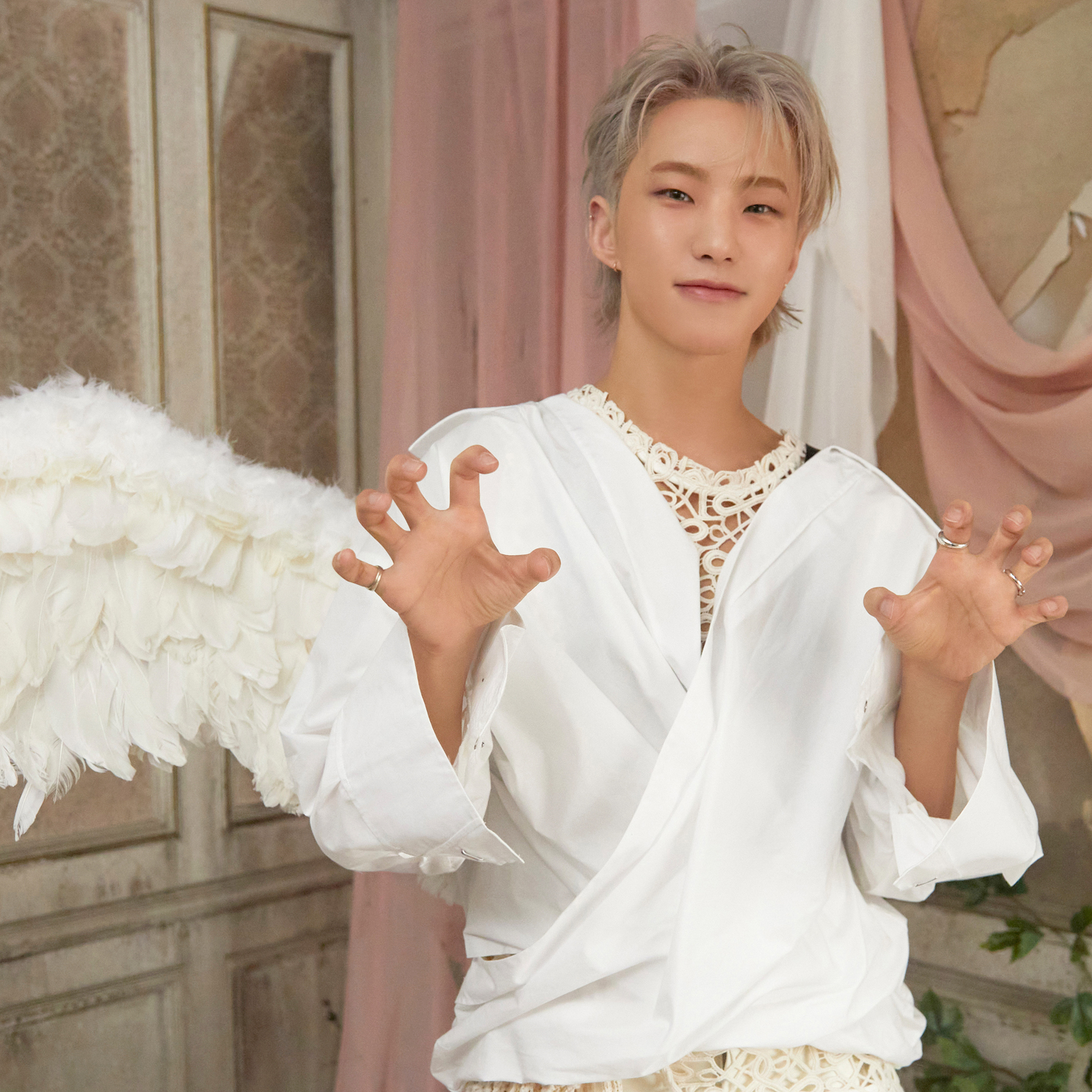 A moment captured by SEVENTEEN's fan