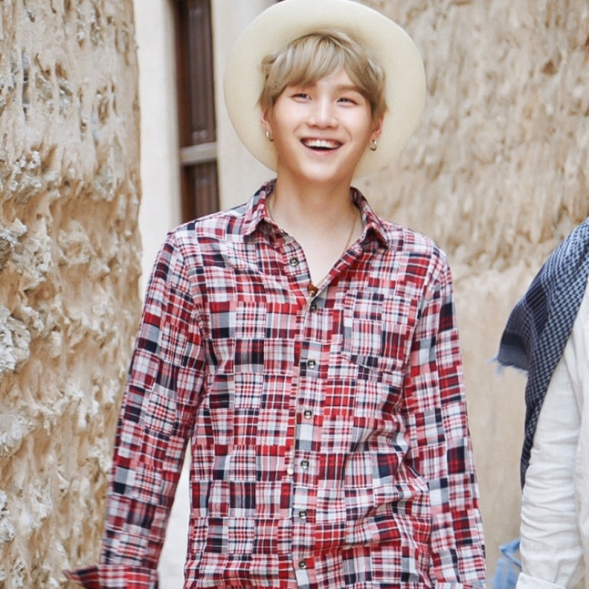 슈가 (방탄소년단) 최근 활동샷