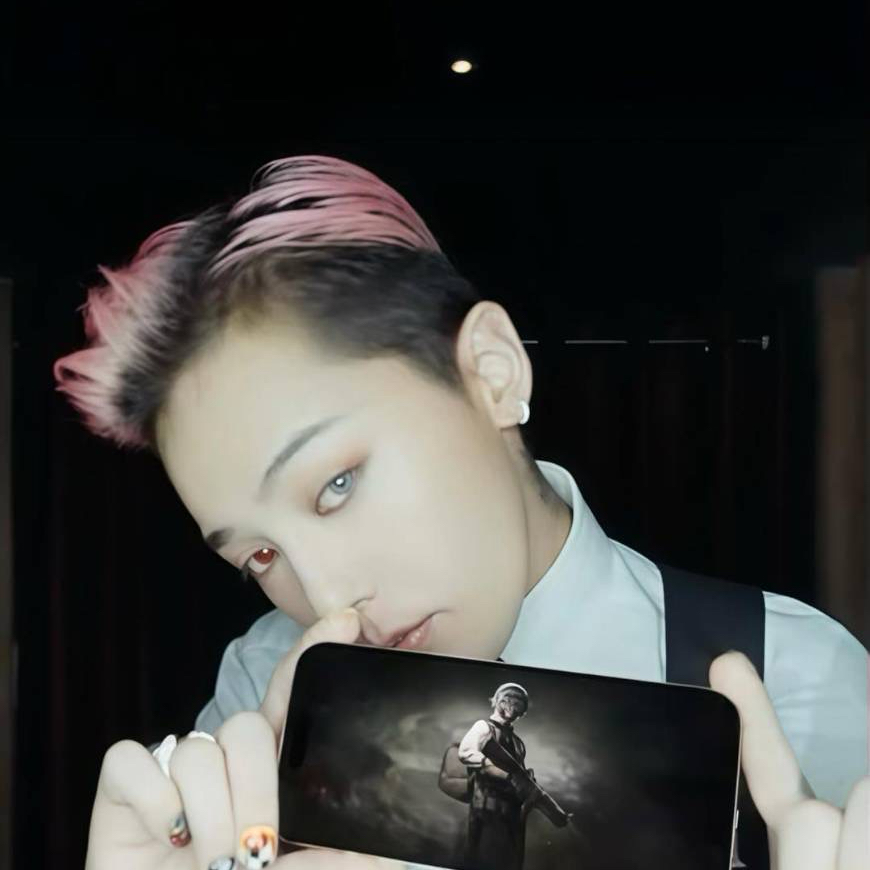 A moment captured by G-DRAGON (BIGBANG)'s fan