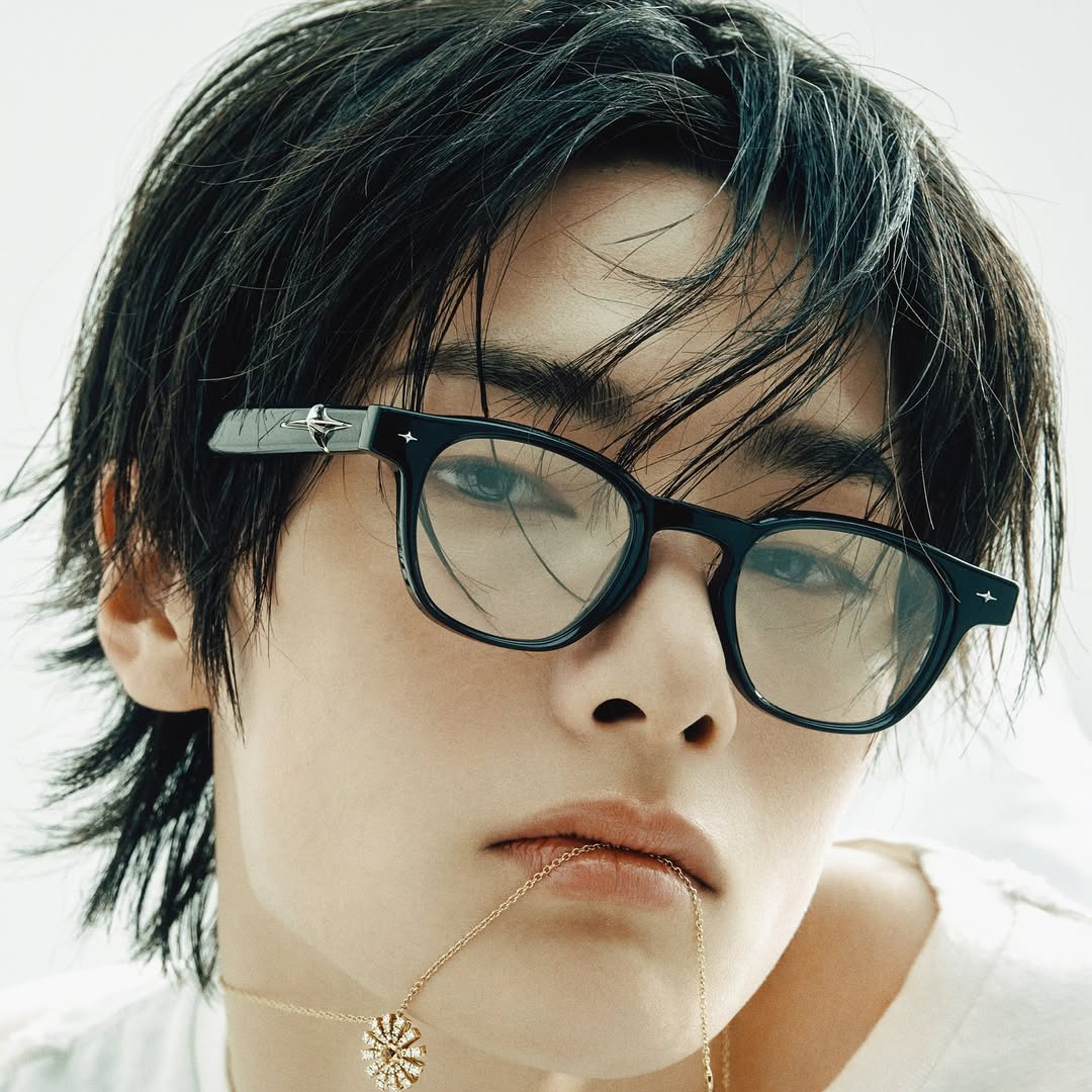 Behind-the-scenes cut of I.N (Stray Kids)