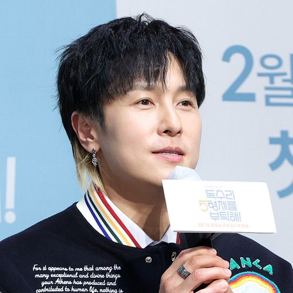A moment captured by Kim Dongwan (SHINHWA)'s fan