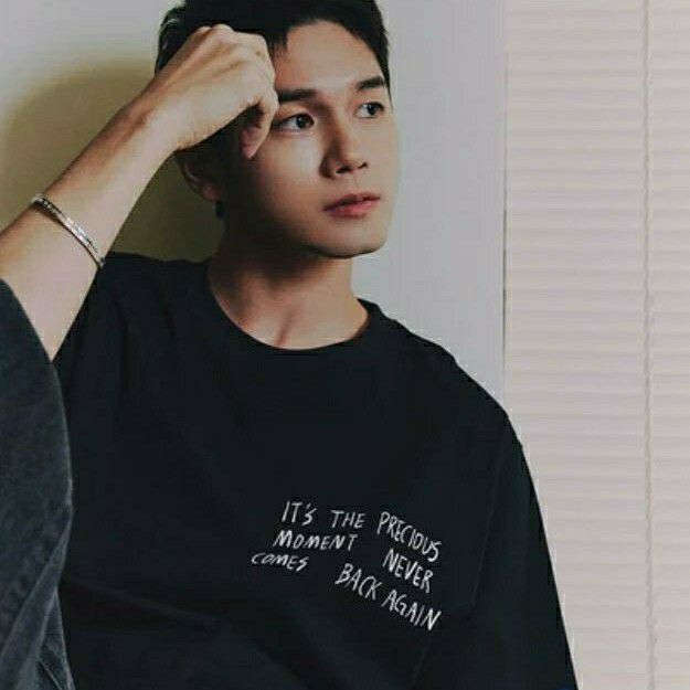 Behind-the-scenes cut of Ong Seongwu