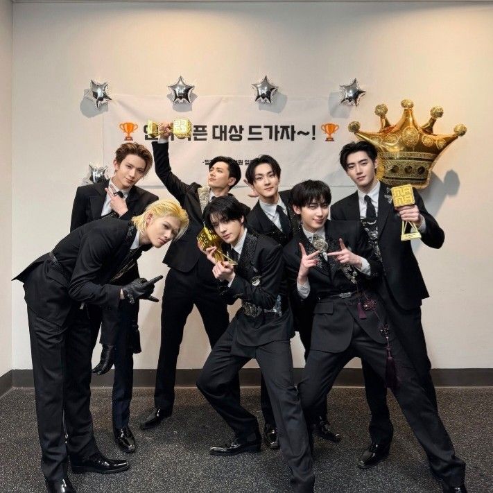 ENHYPEN의 최신 사진