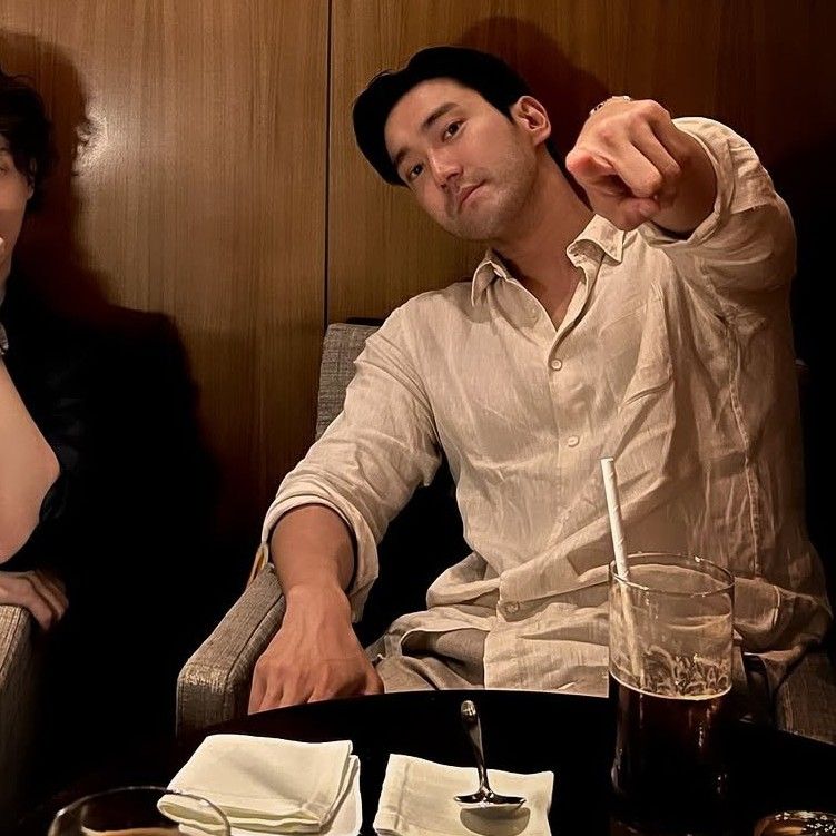 始源 (Super Junior)的最新照片