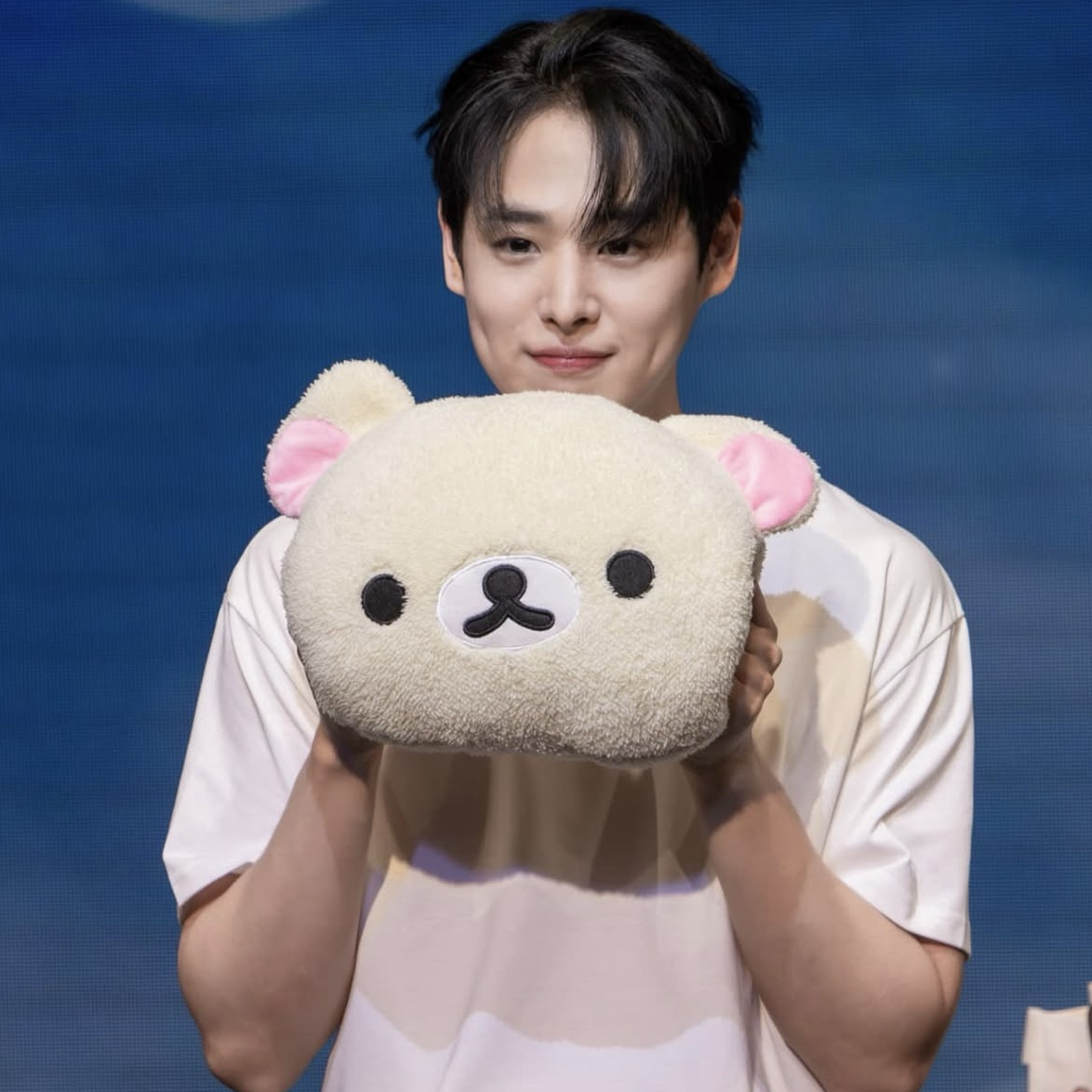 Recent activity shot of Choi Byungchan