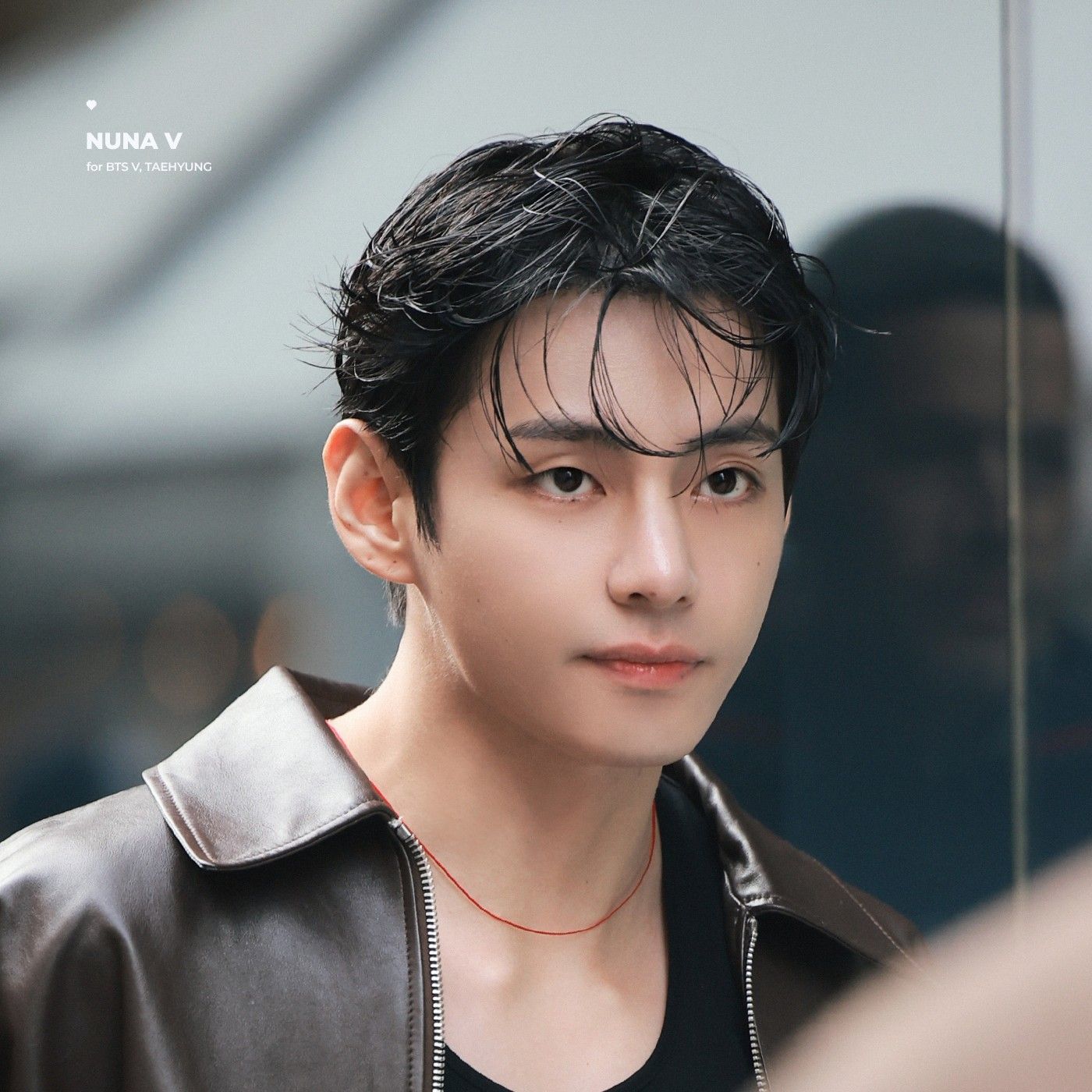 뷔 (방탄소년단)의 비하인드 컷