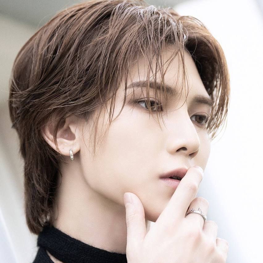 Recent activity shot of Yeosang (ATEEZ)