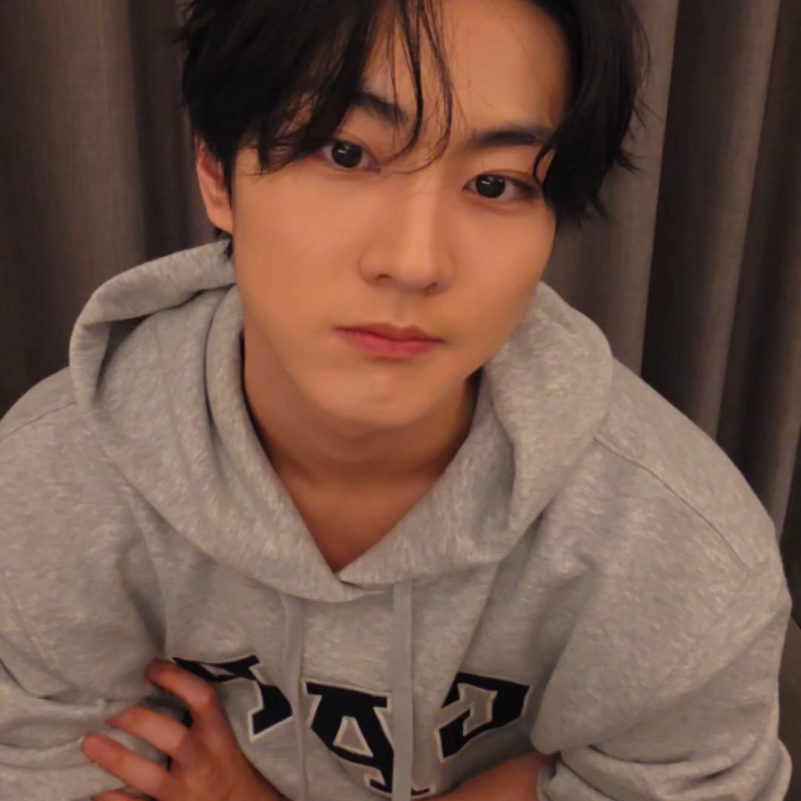 A moment captured by Jungwon (ENHYPEN)'s fan