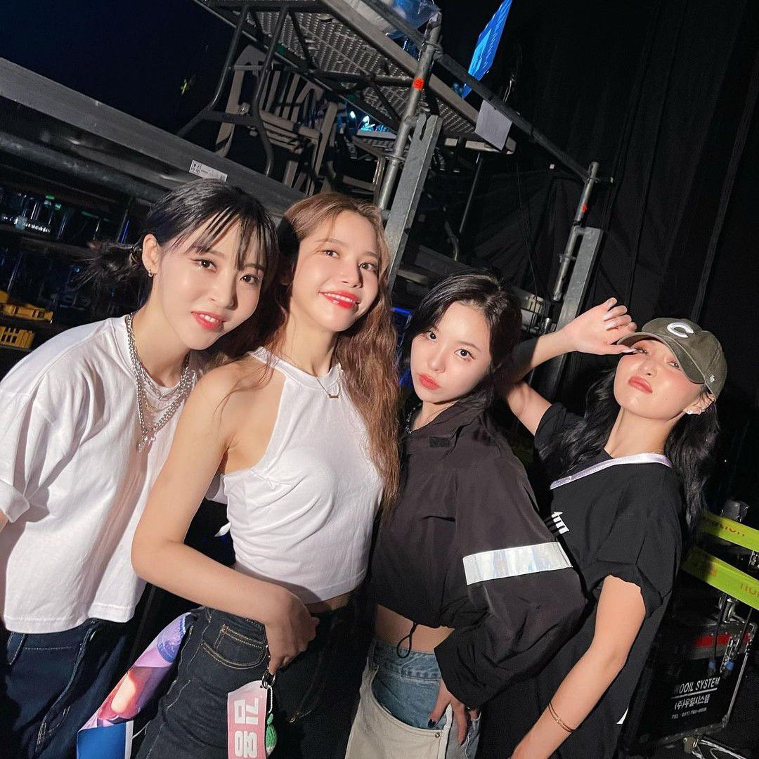 Behind-the-scenes cut of MAMAMOO