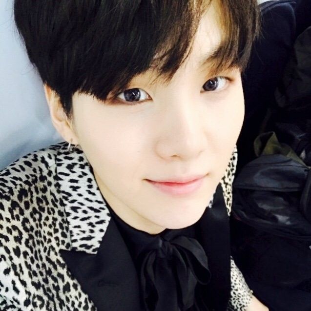 Potret di balik layar SUGA (BTS)