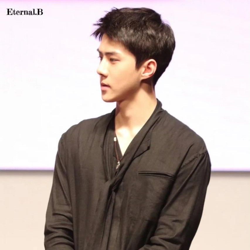 세훈 (EXO)의 비하인드 컷