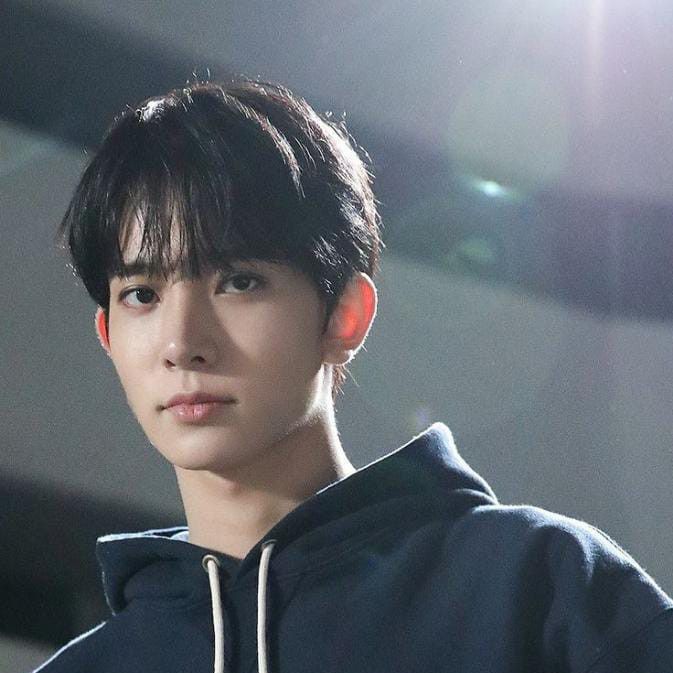 Behind-the-scenes cut of Heeseung (ENHYPEN)