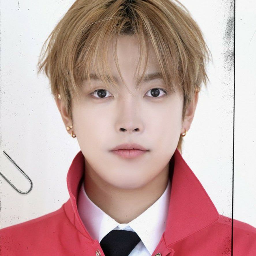 Recent activity shot of Hongjoong (ATEEZ)