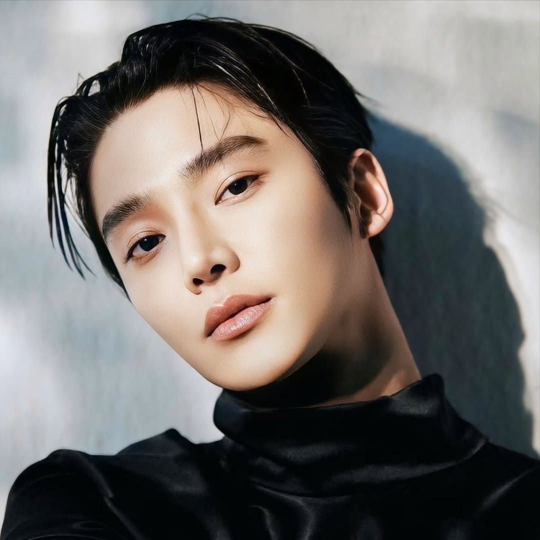 Latest photo of Rowoon