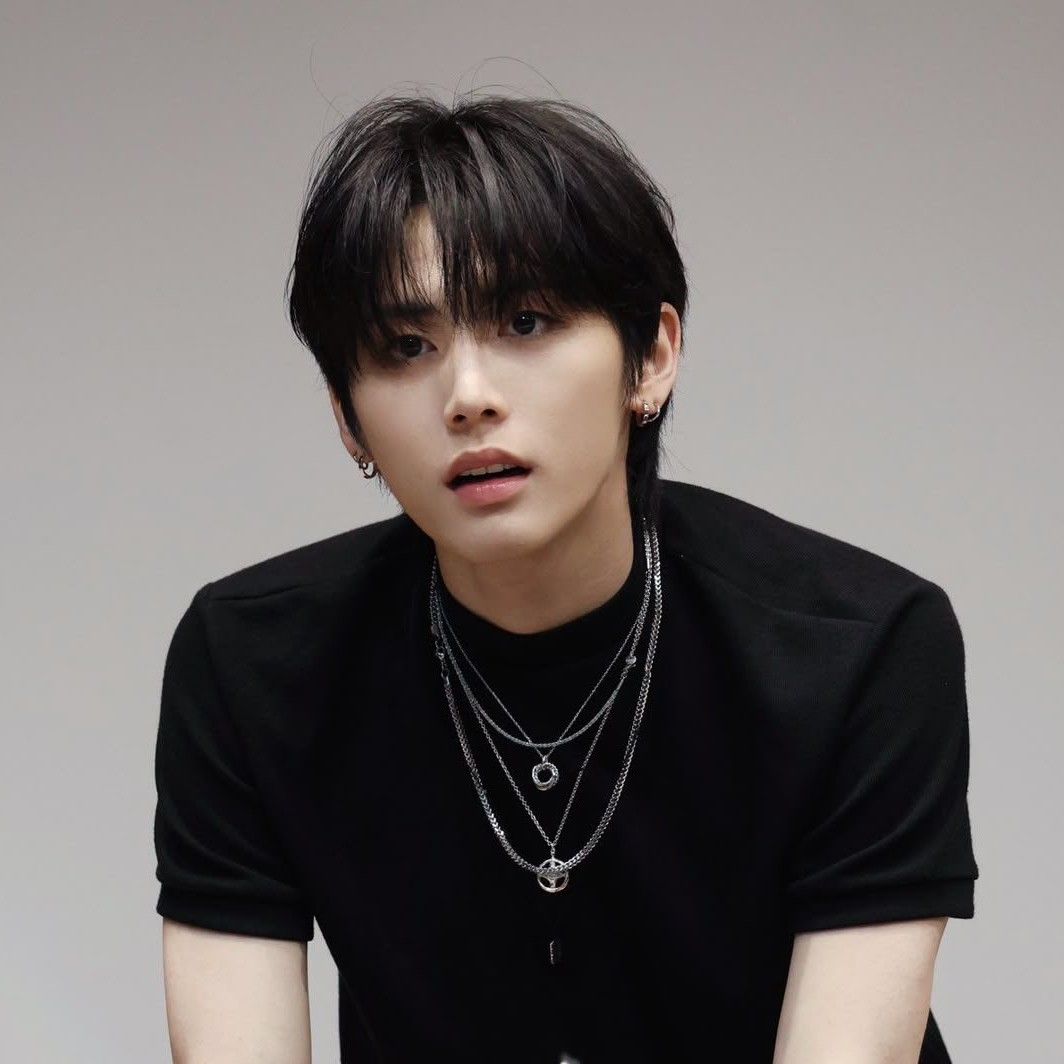 Behind-the-scenes cut of Taesan (BOYNEXTDOOR)