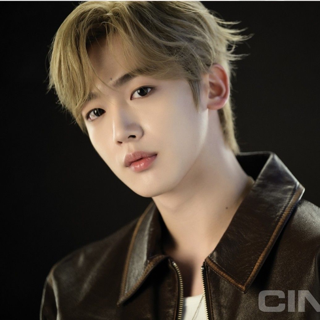 Latest photo of Kim Yohan (WEi)