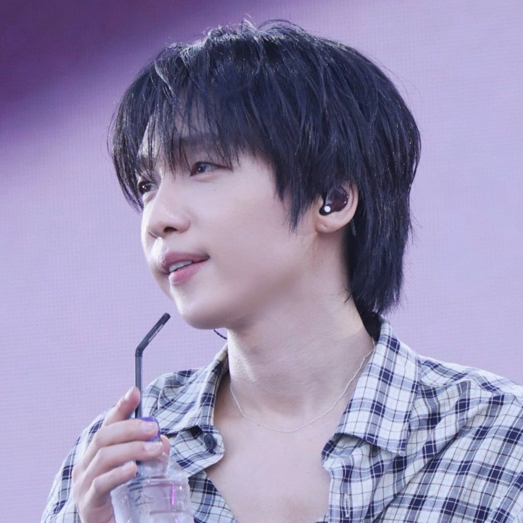 A moment captured by Jeong Sewoon's fan