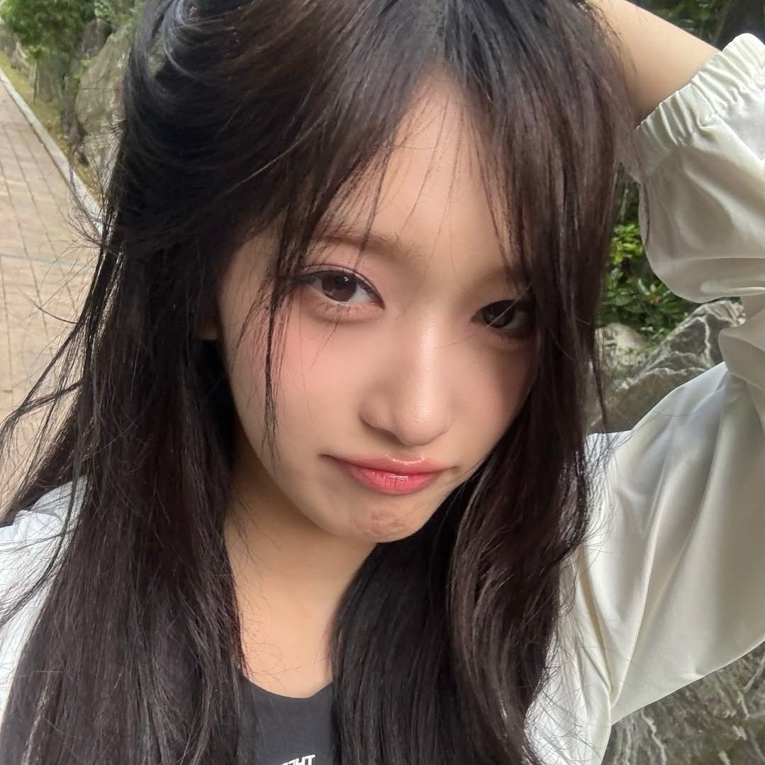 Latest photo of Leeseo (IVE)
